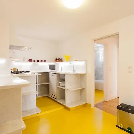 Apartment Feels Like Alfama Golden Flat